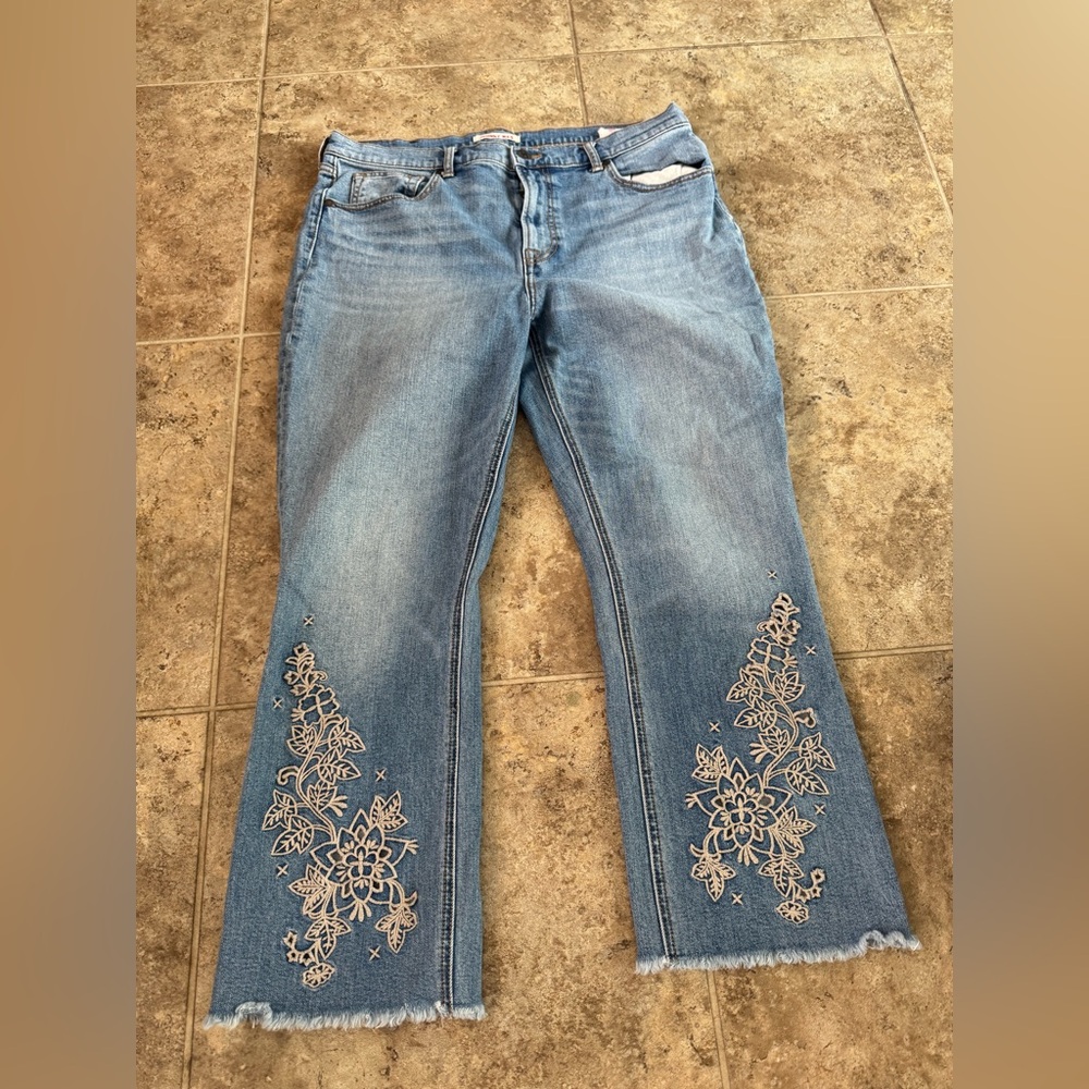 R Johnny was the cropped baby boot mid rise slight boot denim jeans - Picture 2 of 8
